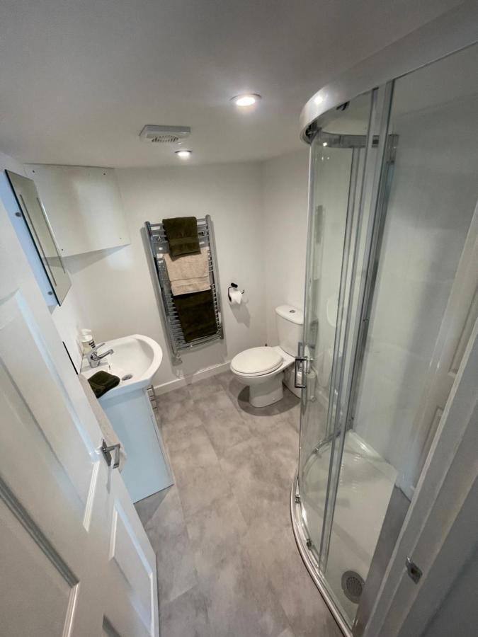 Quaint Central Basement Apartment Χέρεφορντ Εξωτερικό φωτογραφία